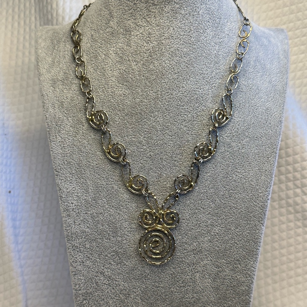 Handcrafted Silver-Tone Spiral Pendant Necklace - Elegant Women's Jewelry